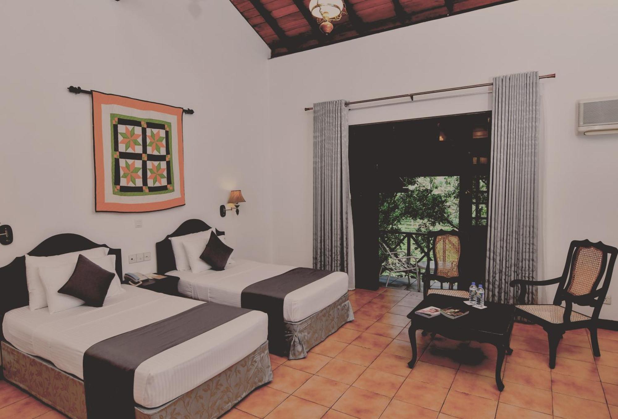 Tree Of Life Nature Resort Kandy Exterior foto